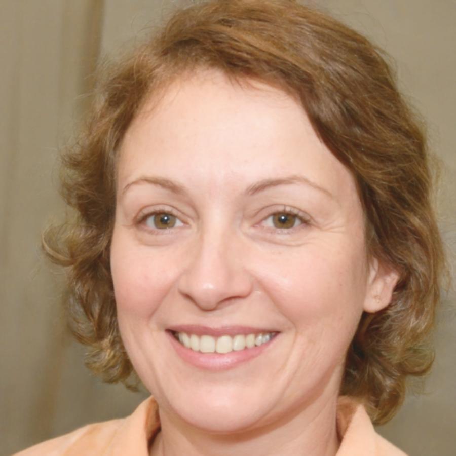 Portrait of Eleri Vaughan, integration architect